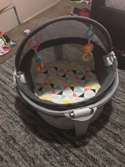 Fisher price dome baby carrier bed and play
