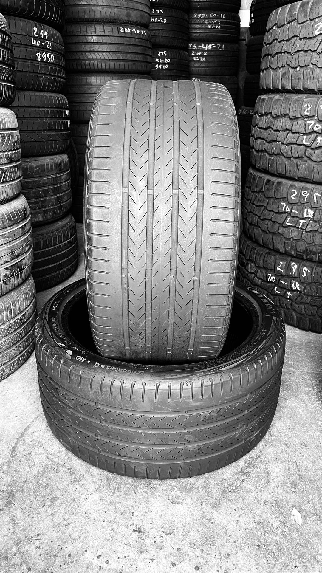 275/35/20 Continental Tires 