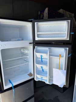 Refrigerador 3.3 dos puertas poco uso