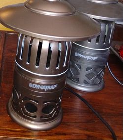 2 Insect Traps
