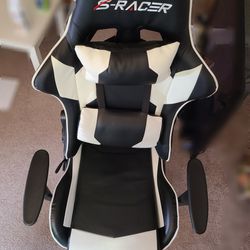 S-racer Gaming Chair