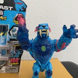 Mr Beast Lab Apex Panther 6.5" Collector Action Figure Chomp Attack Jaw Moose and MR BEAST Lab Swarm
