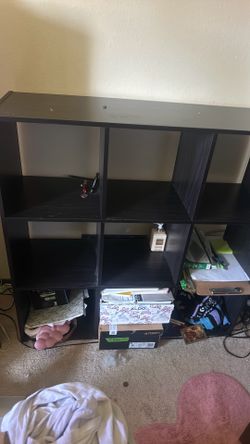 Cube bookshelf