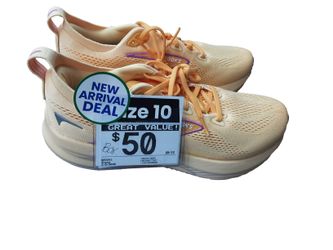 Brooks 1204341b897 Yellow