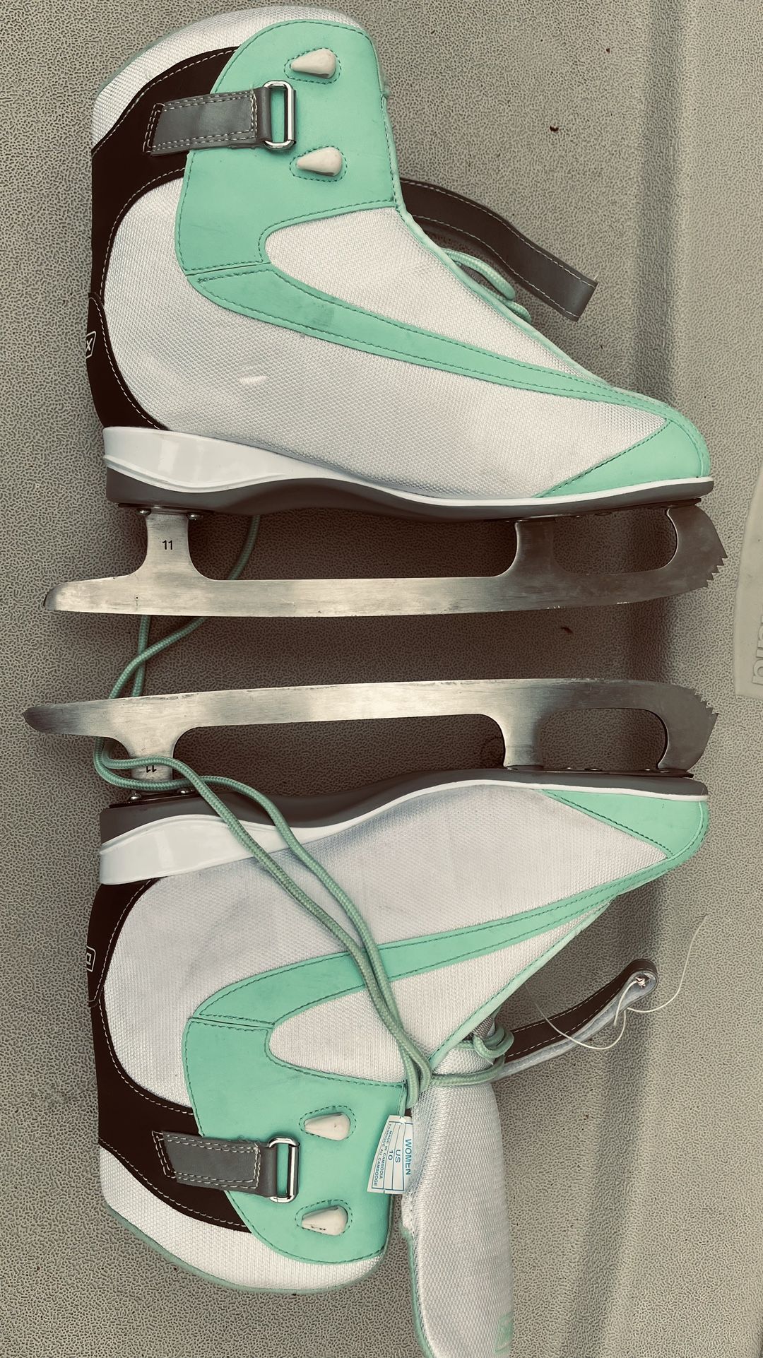 Ice Skates Women’s Size 10 New