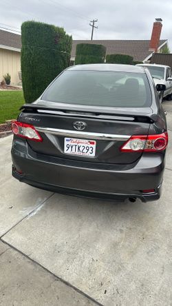 2013 Toyota Corolla título limpio