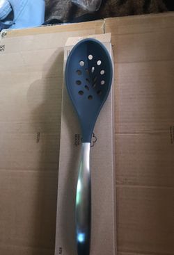 Cuchara honda ranurada de princess house