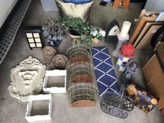 Wall & interior decors