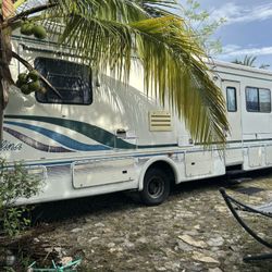 1995 Ford RV sleeper