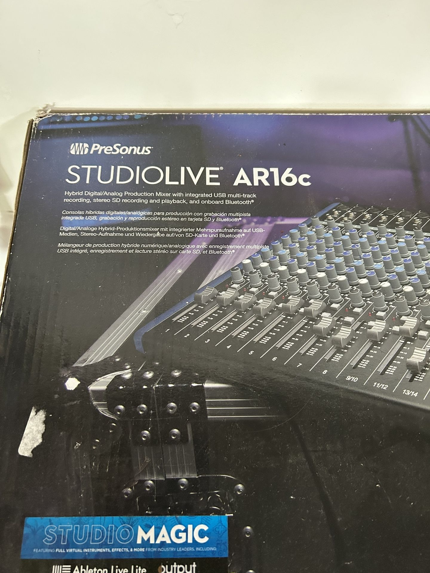 Studiolive AR16c