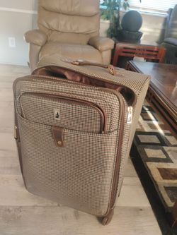 London fog luggage