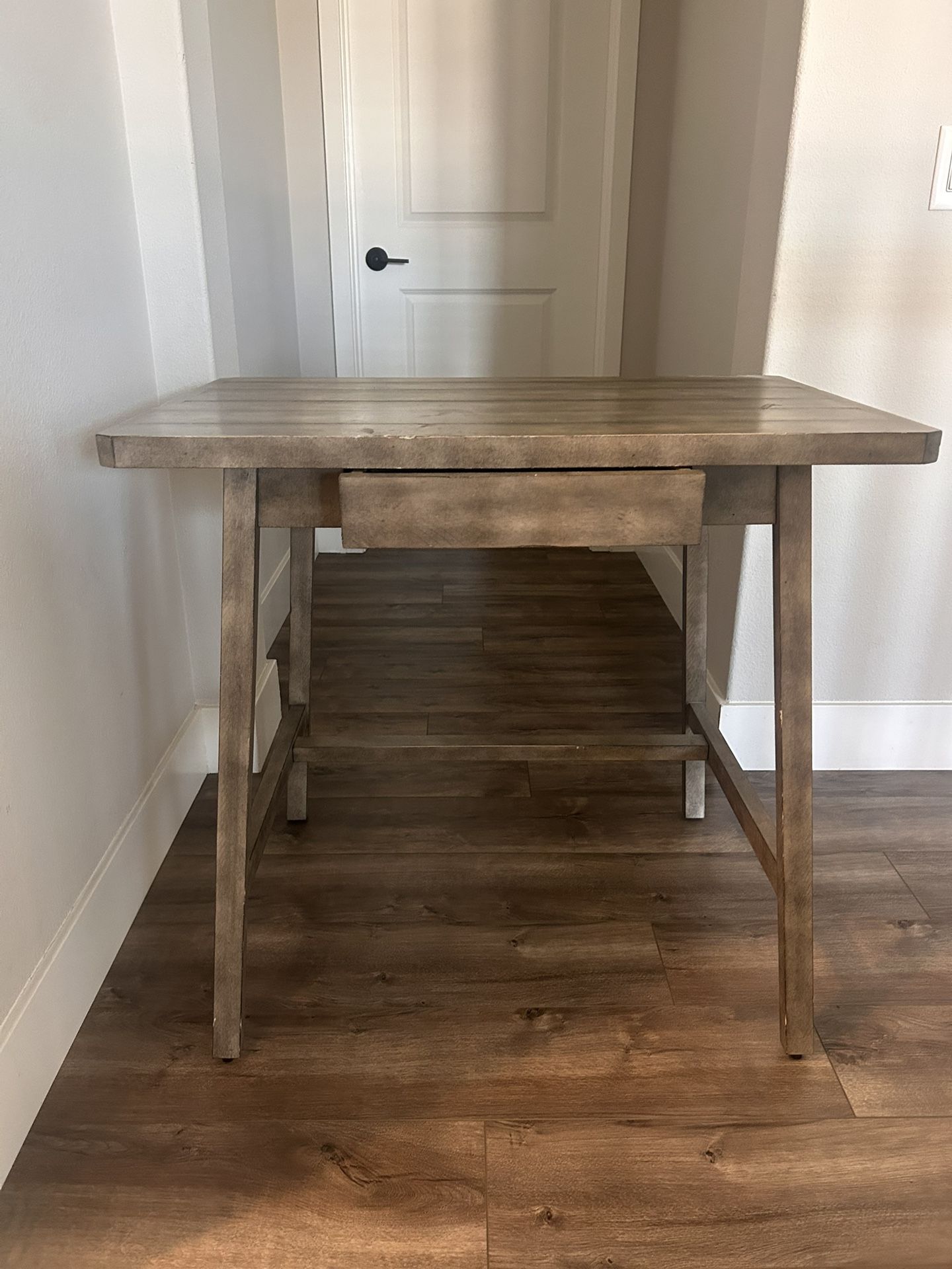 Small Mateo Pottery Barn Desk 