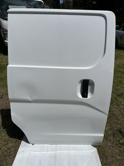 2021 Nissan NV 200 Right Side Sliding Door 