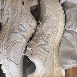 New Balance White Grey 2002R Size 10 Men , 11 1/2 Women