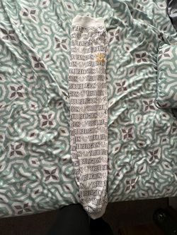 Men’s Large True Religion Sweet Pants.