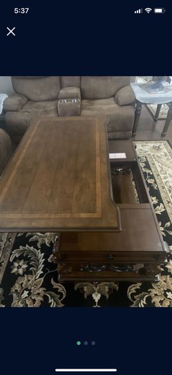 Selling Table 