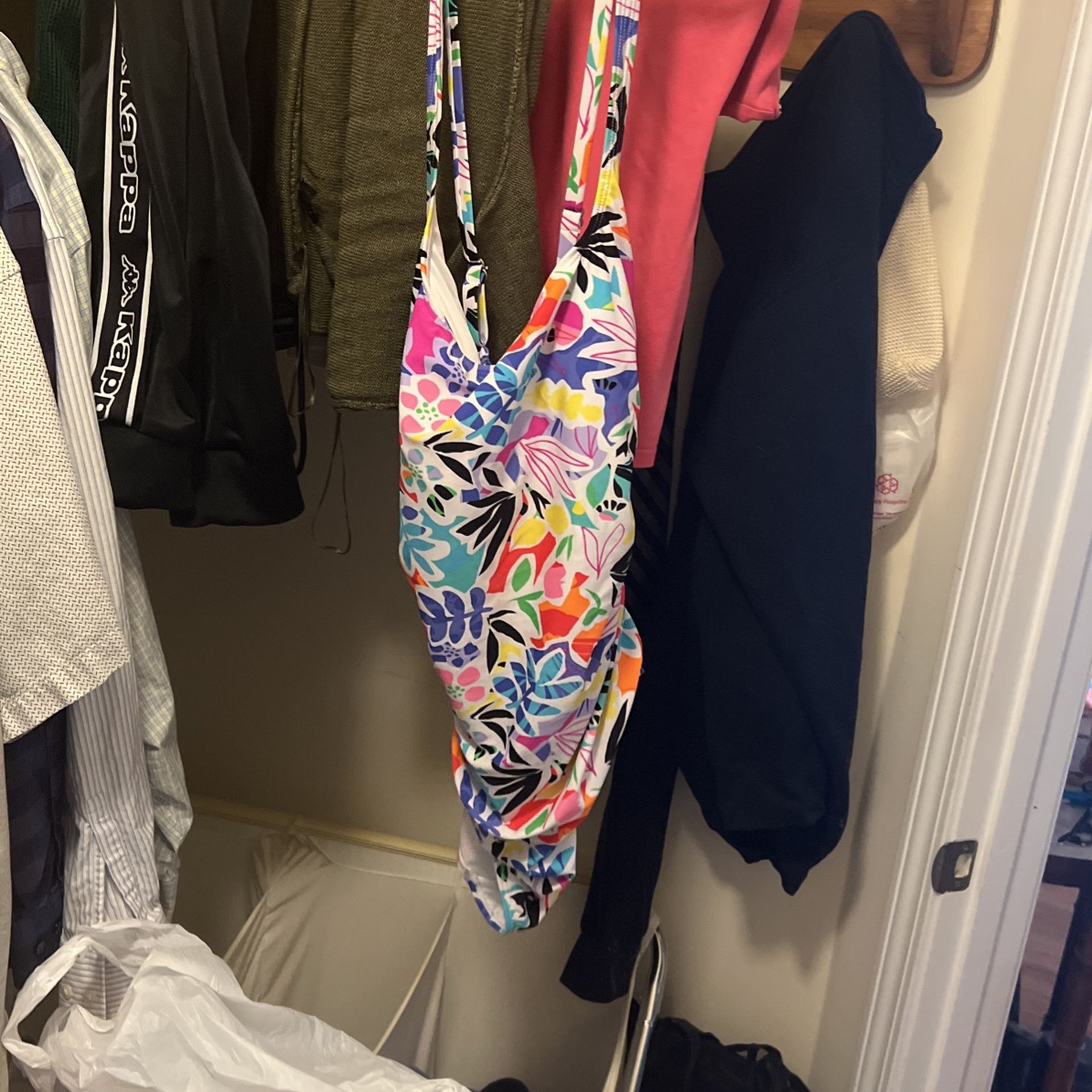 Caribbean Joe Women’s Swimsuit Size 14