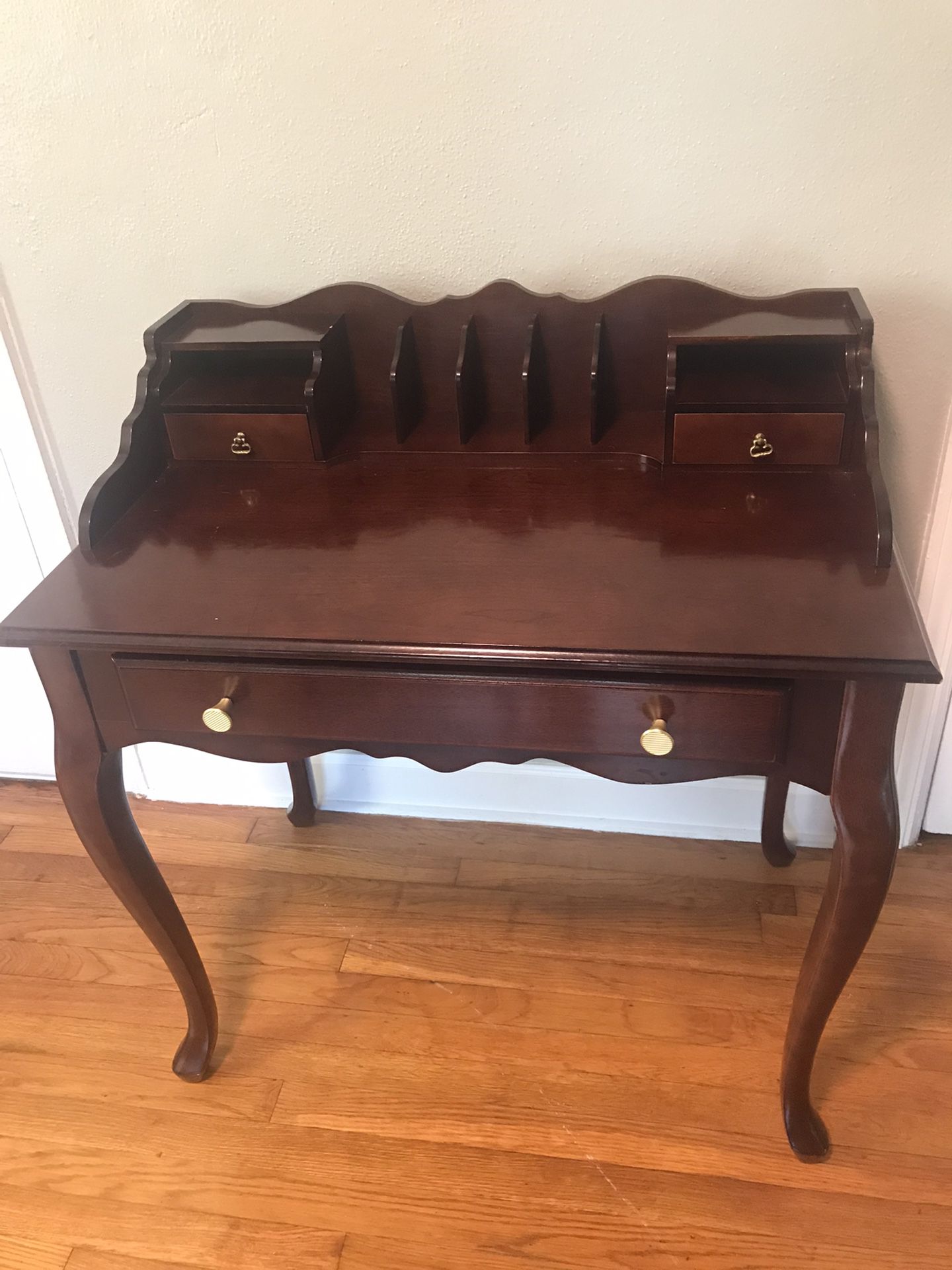 Solid Wood vanity Desk