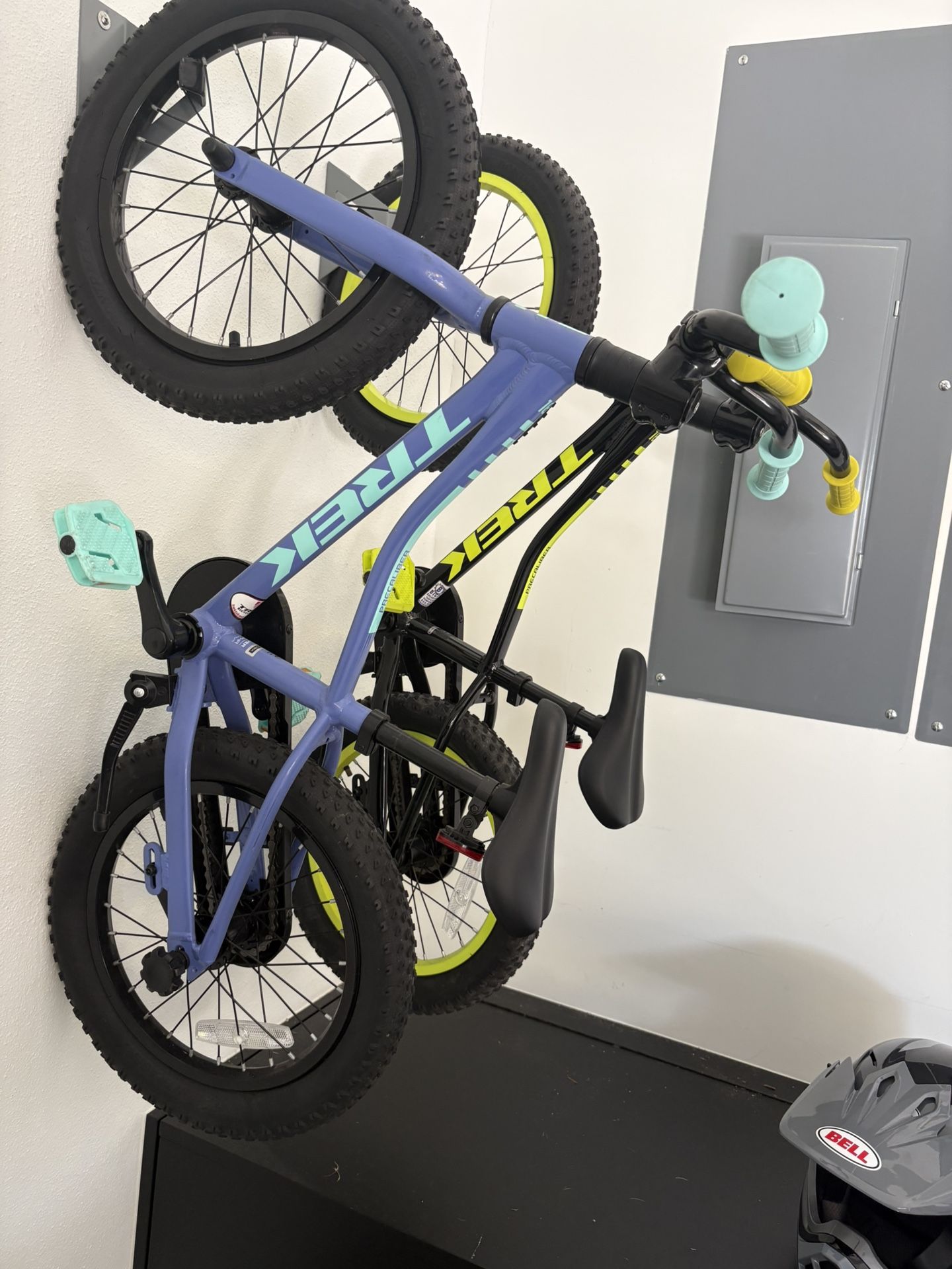 Trek Bicycle 16” Recliner