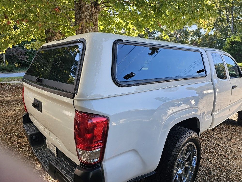 Camper Shell White