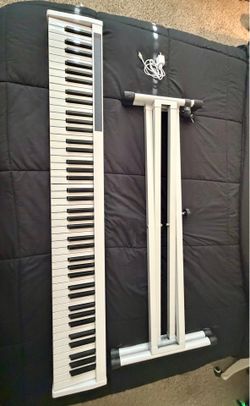 Sonart 88-key keyboard/piano