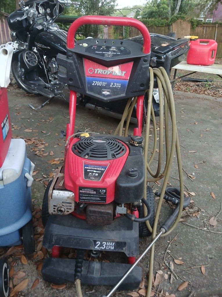 Troy-bilt Pressure Washer 2700 psi