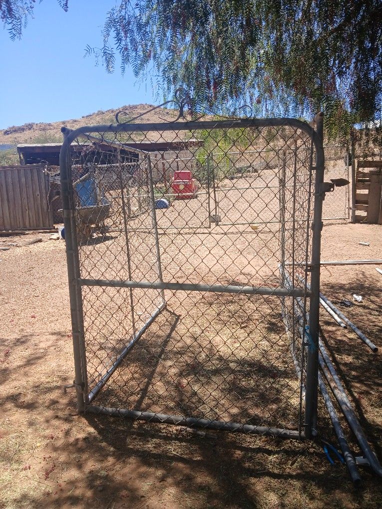 Small Kennel