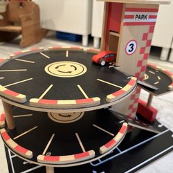 Educo/Hape Wooden Parking Garage