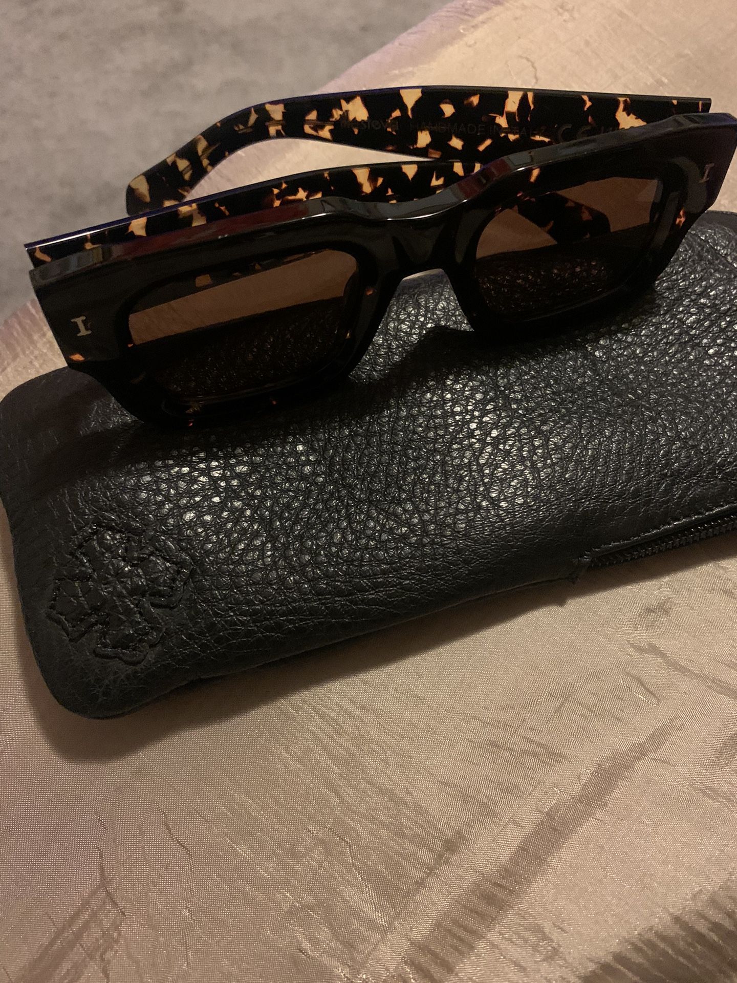 illSteven Sunglasses (Brand New)