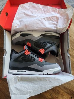 Jordan 4 - size 11