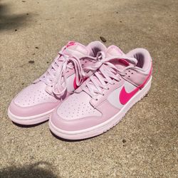 Pink dunks 