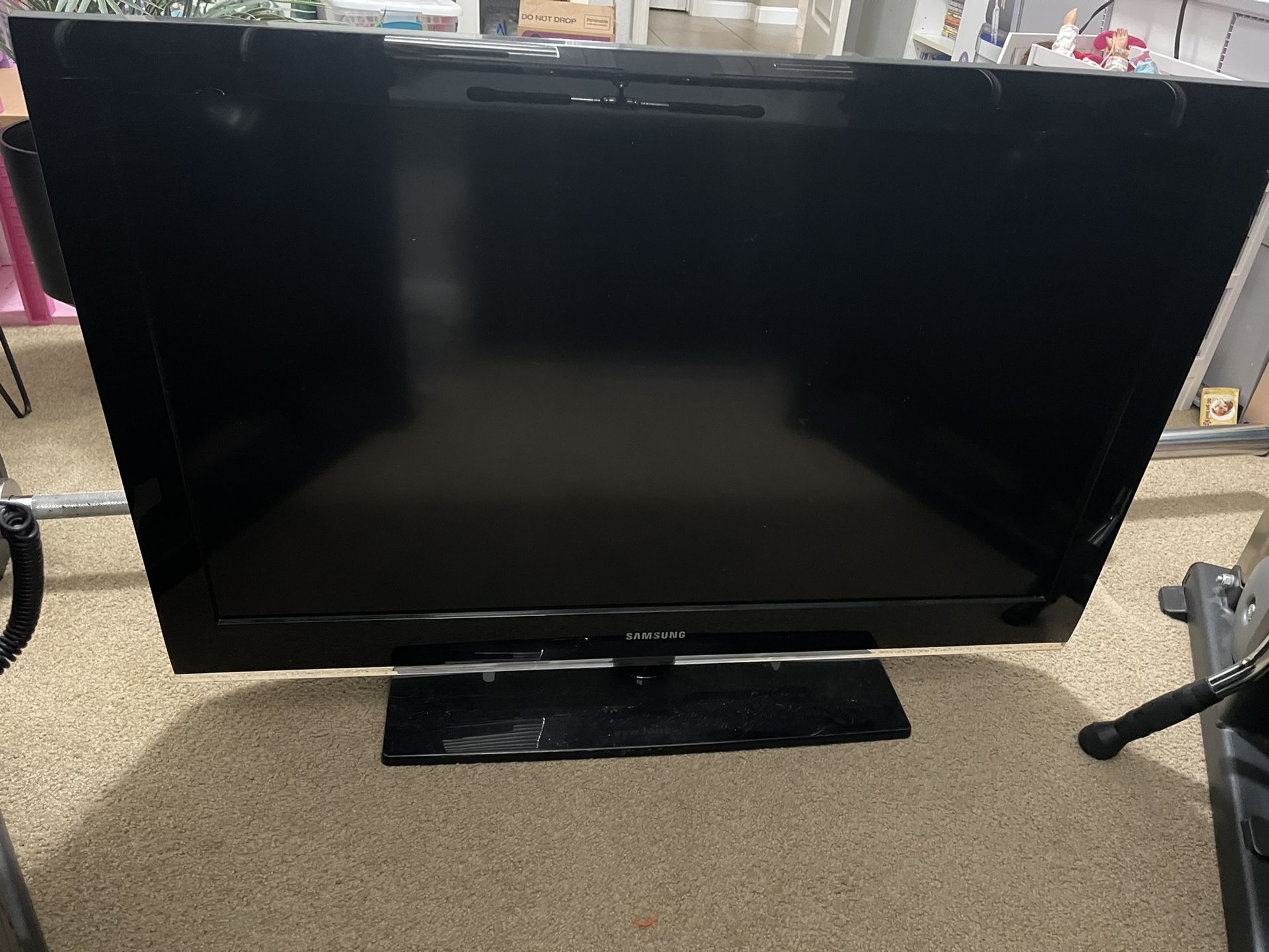 Samsung LCD tv 40 Inch