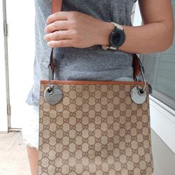 Authentic Gucci GG Monogram Supreme Eclipse Messenger Crossbody Bag