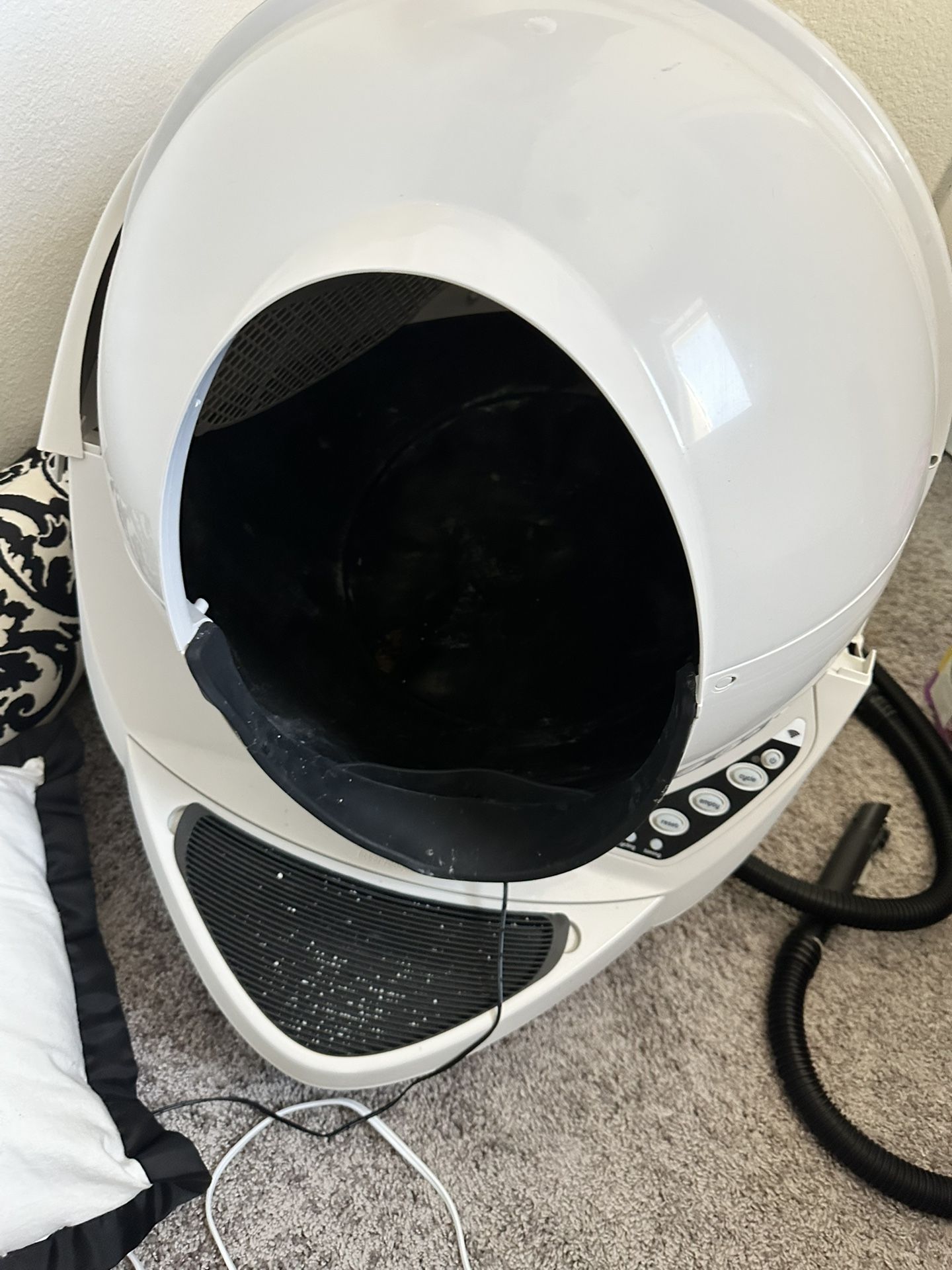 Cat Litter Robot