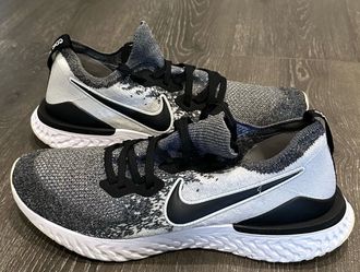 Nike Epic React Flyknit 2 White Black Men Running Shoes  Size 12
