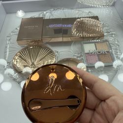 Danessa Myricks Yummy Blurring Balm Powder