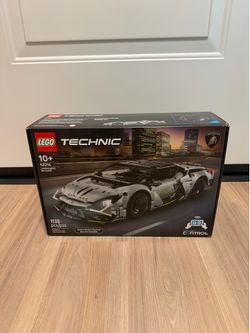 LEGO Technic Lamborghini Revuelto 42214