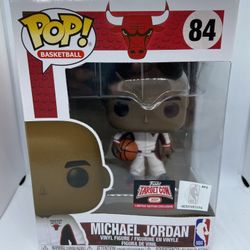 Michael Jordan 🏀White Warm-ups Funko Pop Exclusive