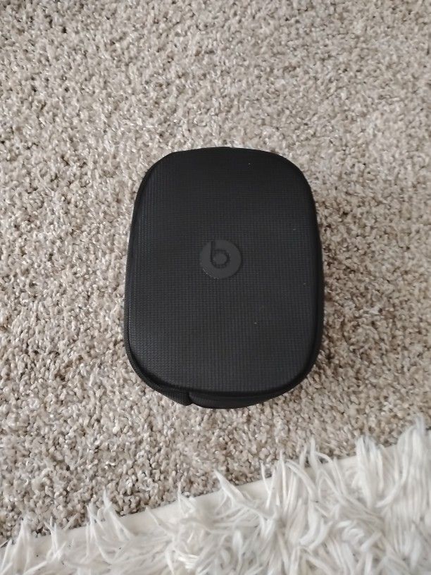 Beats Headphones Solo 4