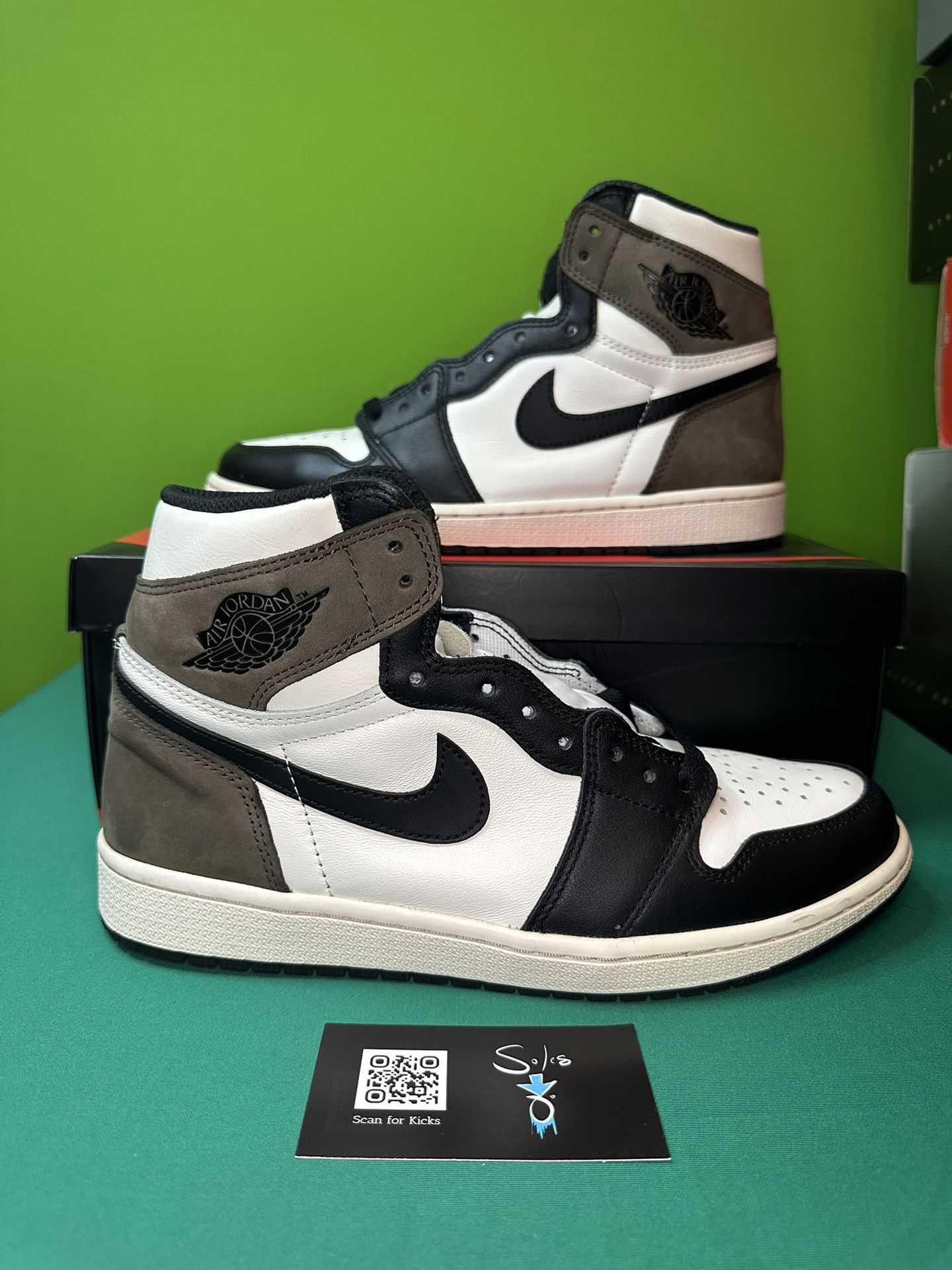 Air Jordan 1 Retro High “Dark Mocha” VNDS Size 9 OG ALL 555088-105