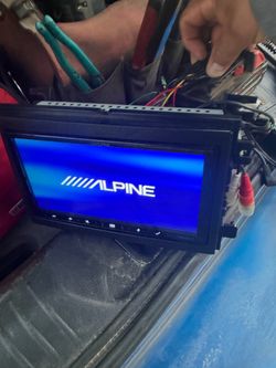 Alpine iLX-W650 7" Digital Multimedia