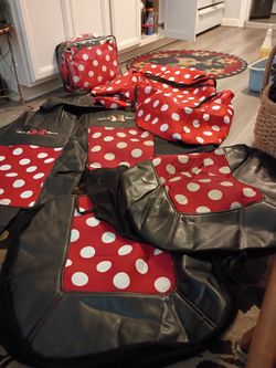 Minnie mouse seat covers