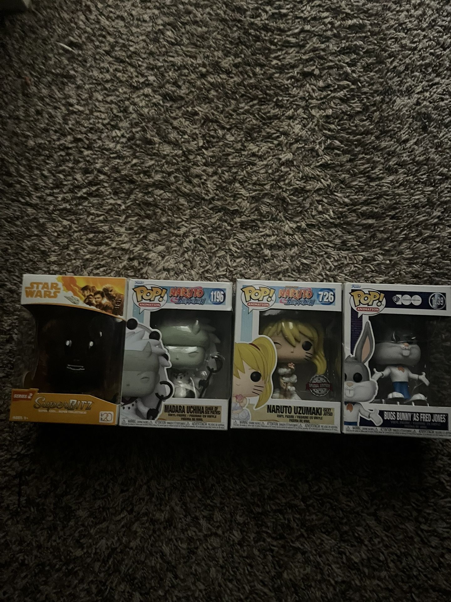 4 Funko Pops