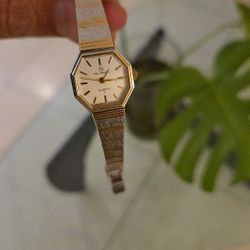 Vintage Helbros Ladies' Quartz Watch Octagonal Face