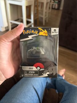 Pokémon Select Nincada Figure