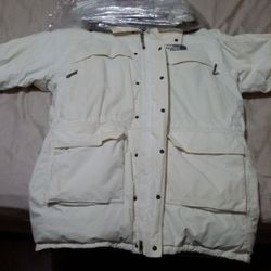 Off white 2XL Genuine Northface (dry cleaned)