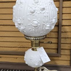 Fenton Cabbage Rose White Milk Glass Electric Student Table Lamp