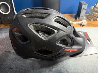 Mongoose Adult Bicycle Helmet