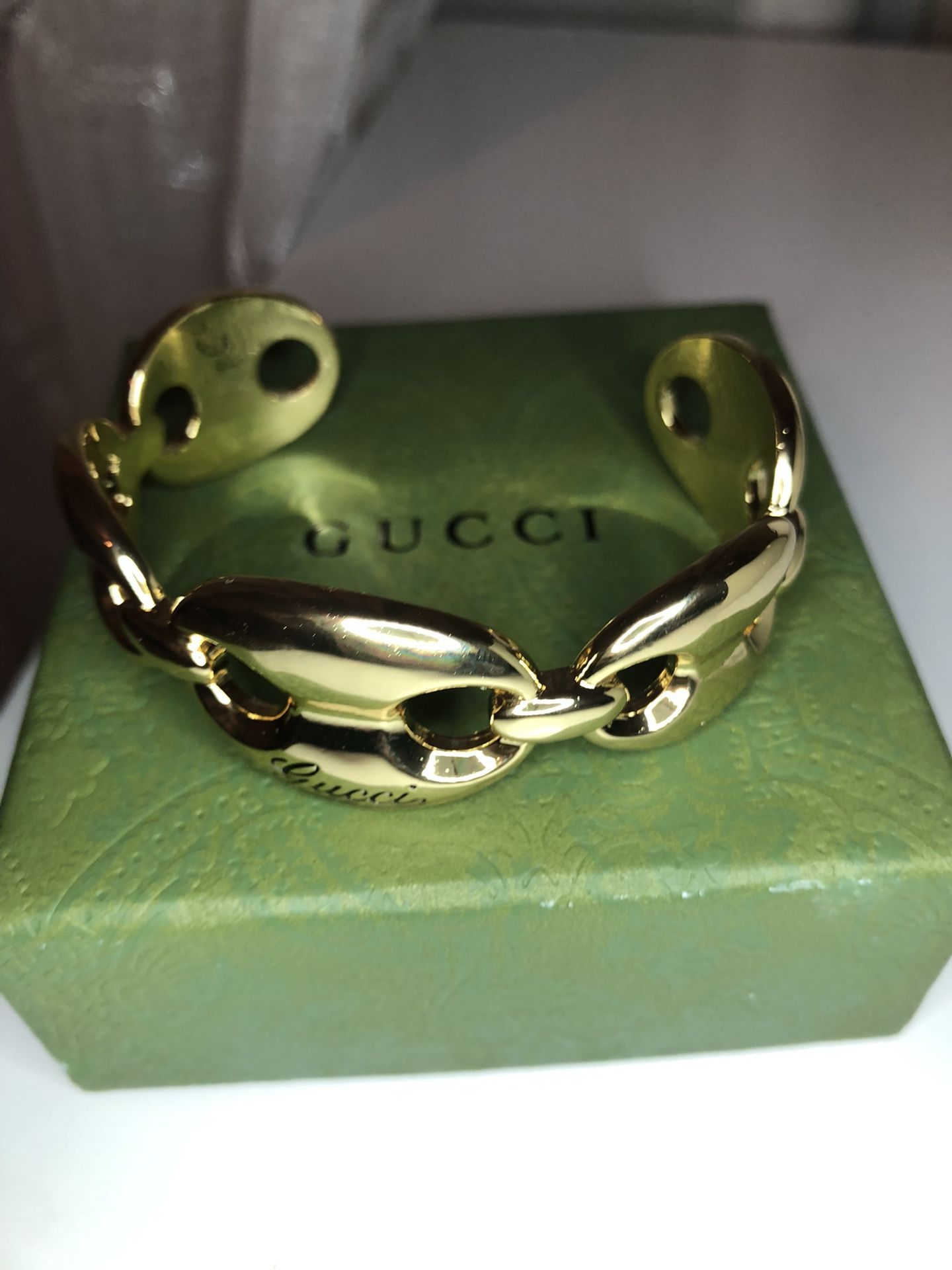 Bracelet
