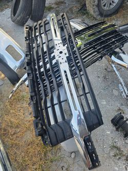24-26 Chevy Silverado Grille
